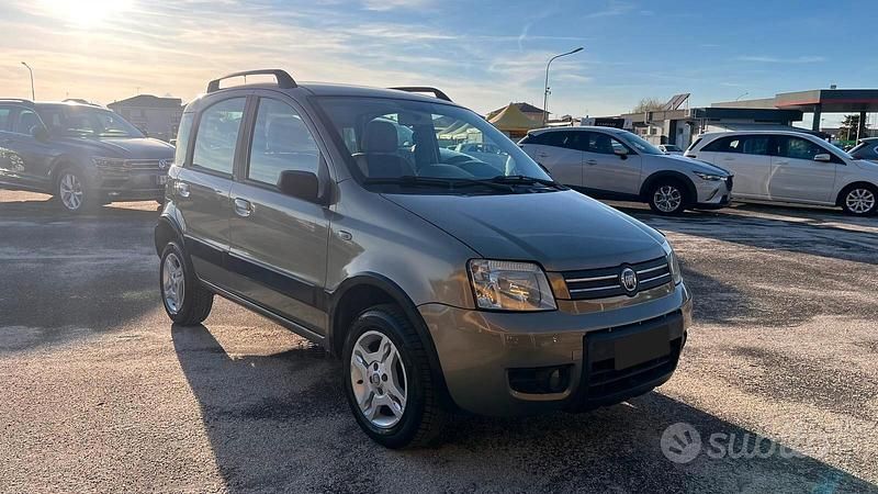 Usata Fiat Panda Dynamic 60 CV (44 kW) 2009 Beige Utilitaria