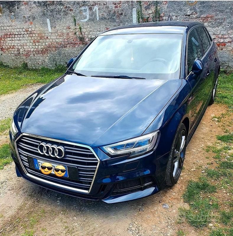 Blu Usata 2019 Audi A3 Admired Tre volumi | 19.000 € (Buon prezzo) - Immagine 1/4