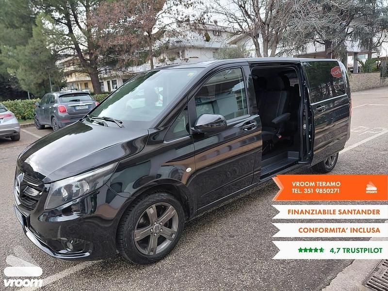 Usata Mercedes Vito 136 CV (100 kW) 2017 Nero Furgone