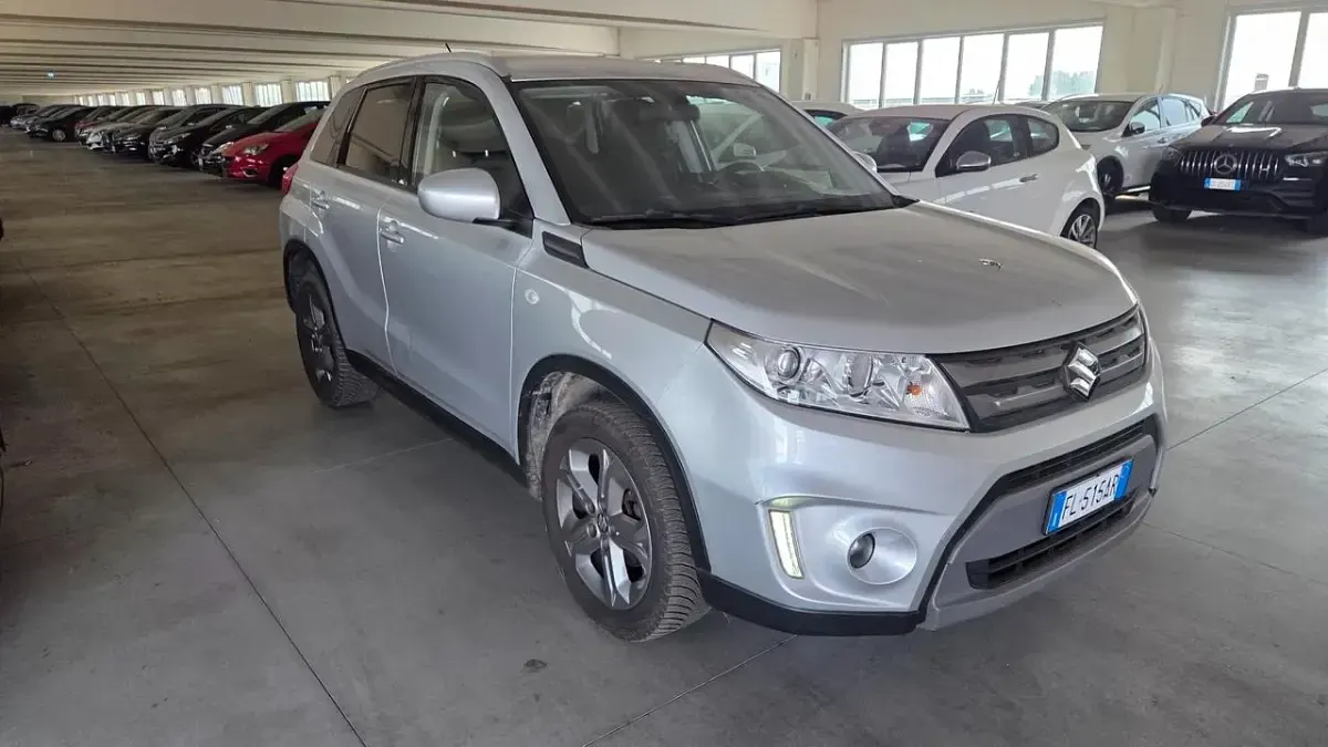 Usata Suzuki Vitara 120 CV (88 kW) 2017 Grigio SUV