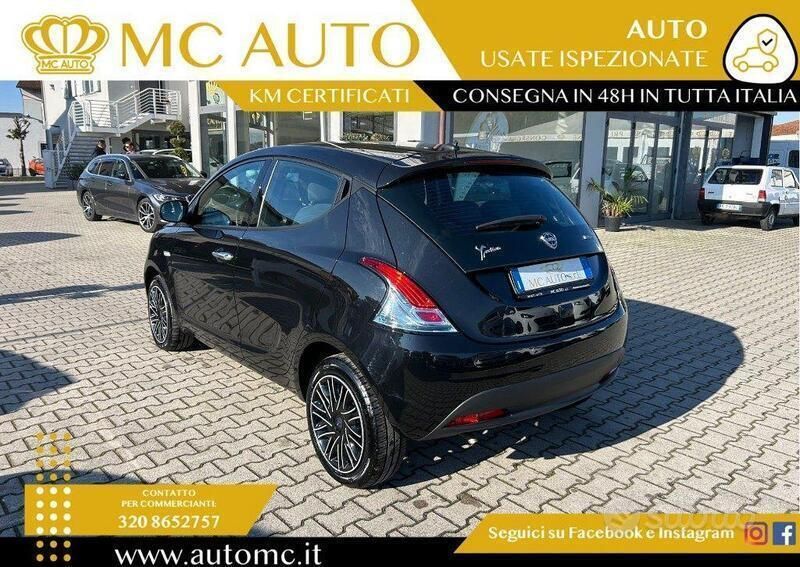 Usata Lancia Ypsilon Gold 69 CV (50 kW) 2023 Nero Utilitaria