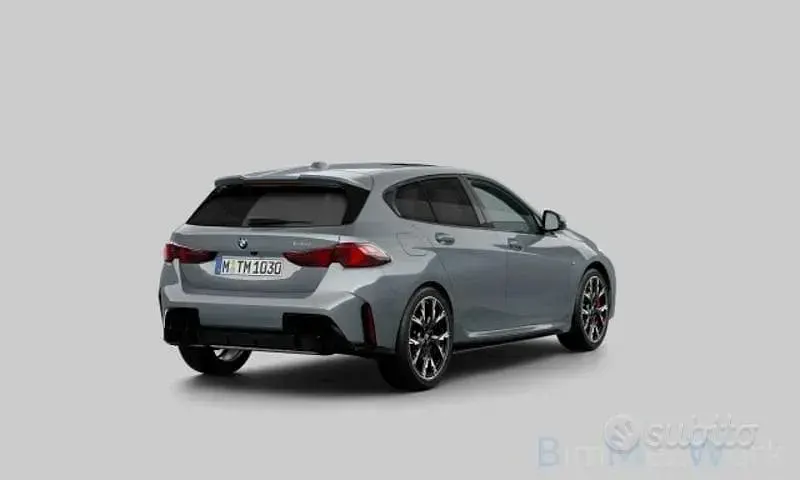 Usata BMW 120 Performance 163 CV (119 kW) 2025 Grigio Utilitaria