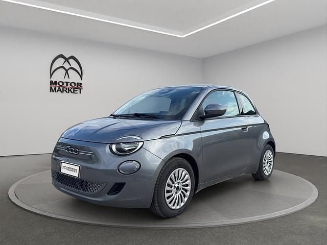 Usata Fiat 500e Action 42 kW (58 CV) 2024 Grigio scuro Berlina