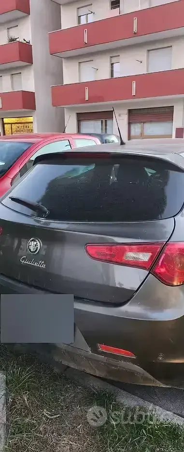 Usata Alfa Romeo Giulietta 105 CV (77 kW) 2010 Grigio Utilitaria