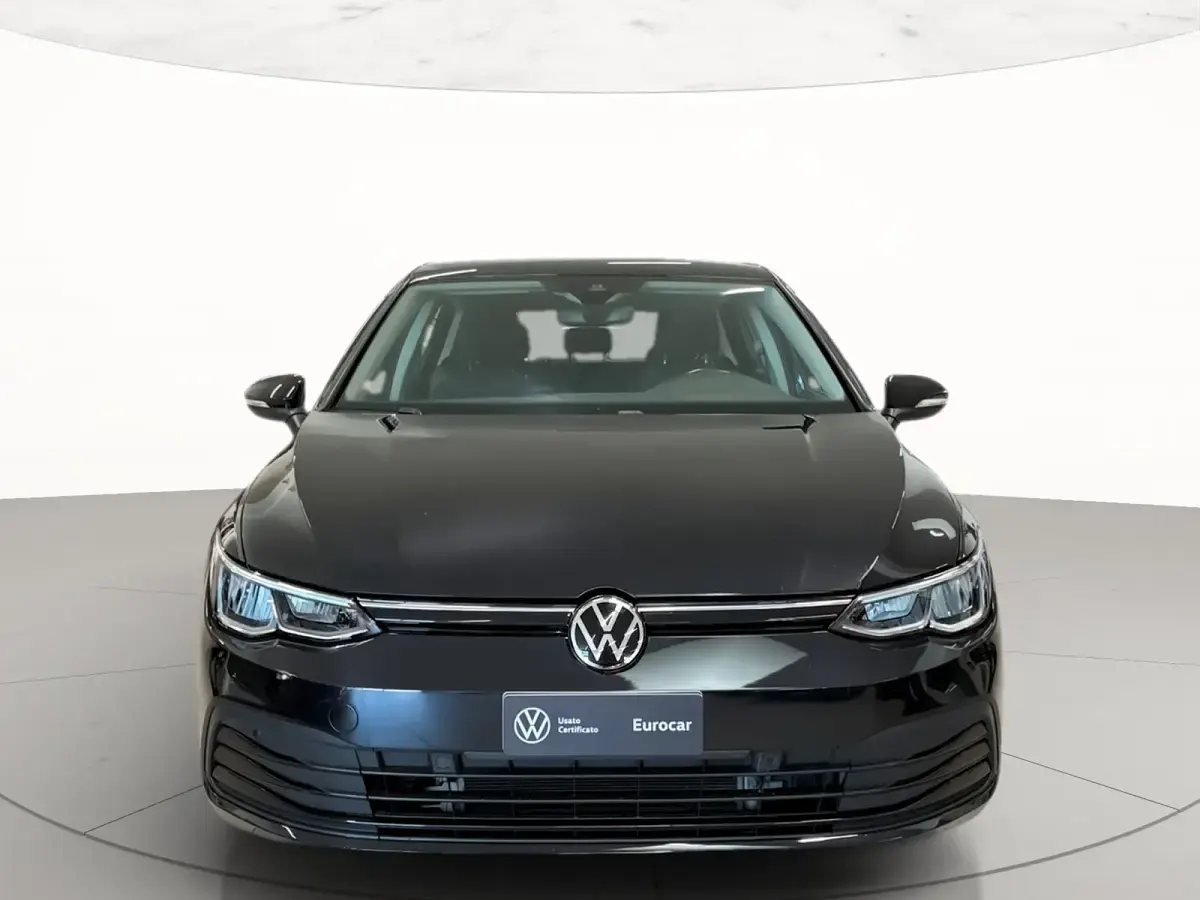 Usata VW Golf VIII Life 115 CV (84 kW) 2022 Deep black perlato Berlina