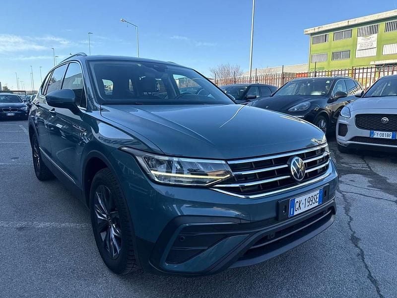 Usata VW Tiguan Allspace 150 CV (110 kW) 2022 Grigio SUV
