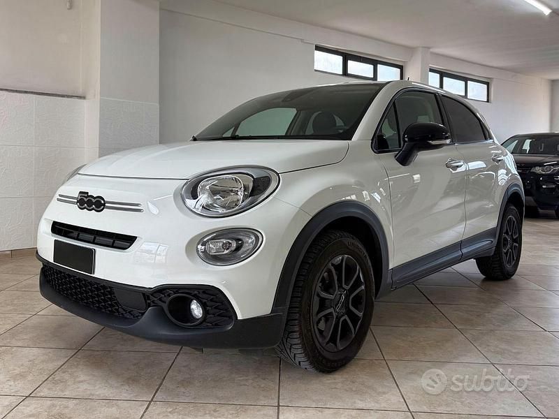 Bianco Usata 2022 Fiat 500X Club SUV | 16.500 € (Buon prezzo) - Immagine 1/4