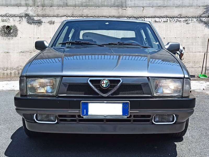 Usato 1991 Alfa Romeo 75 2.0 Benzin 148 CV (12.000 €)
