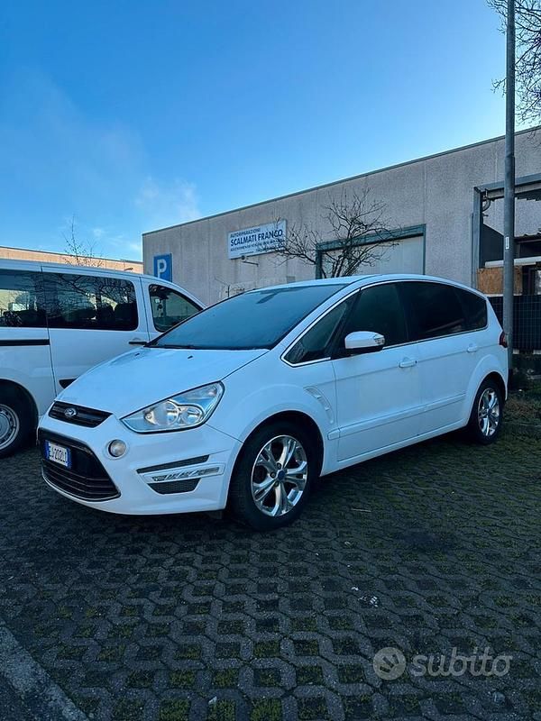 Usata Ford S-MAX Titanium 2012 Monovolume