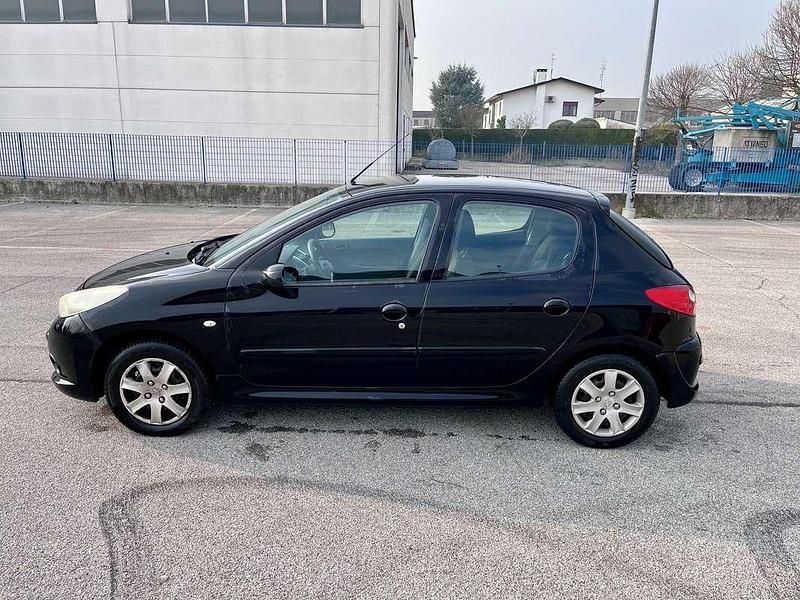Usata Peugeot 206 60 CV (44 kW) 2010 Berlina