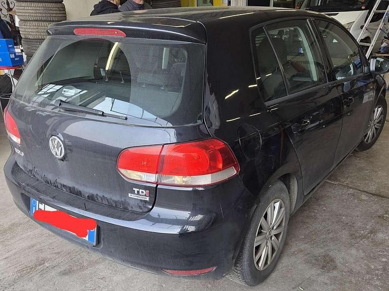 Usata VW Golf VI Comfortline 105 CV (77 kW) 2011 Nero Utilitaria