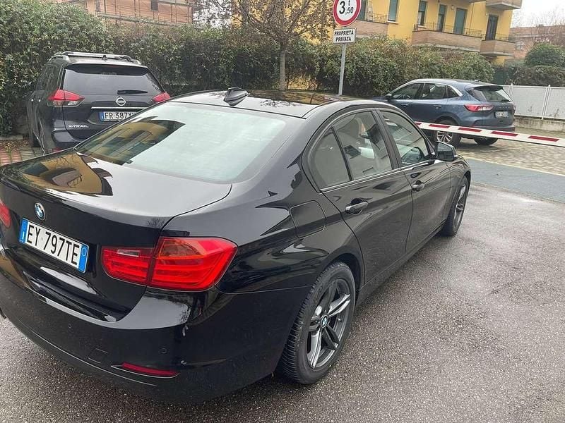 Usata BMW 316 116 CV (85 kW) 2015 Nero Berlina