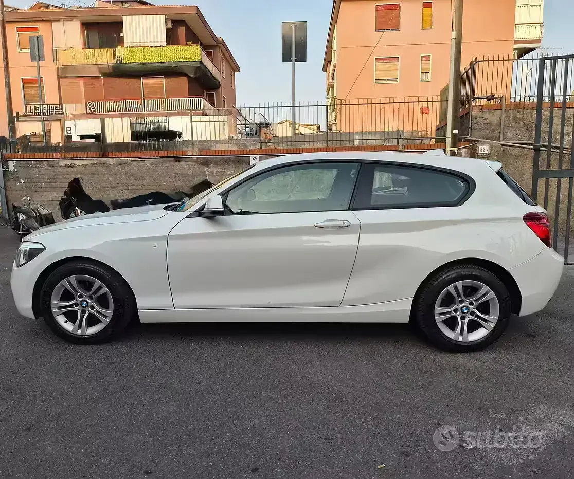 Usata BMW 114 Sport Line 95 CV (69 kW) 2013 Bianco Utilitaria