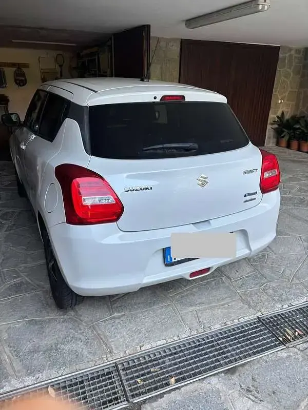 Usata Suzuki Swift 90 CV (66 kW) 2017 Bianco Utilitaria