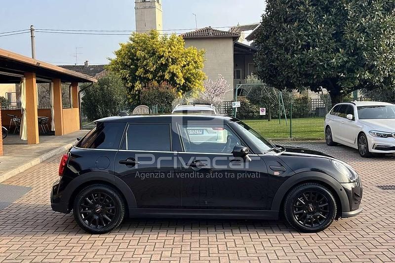 Usata Mini Cooper Classic 136 CV (100 kW) 2021 Nero Utilitaria