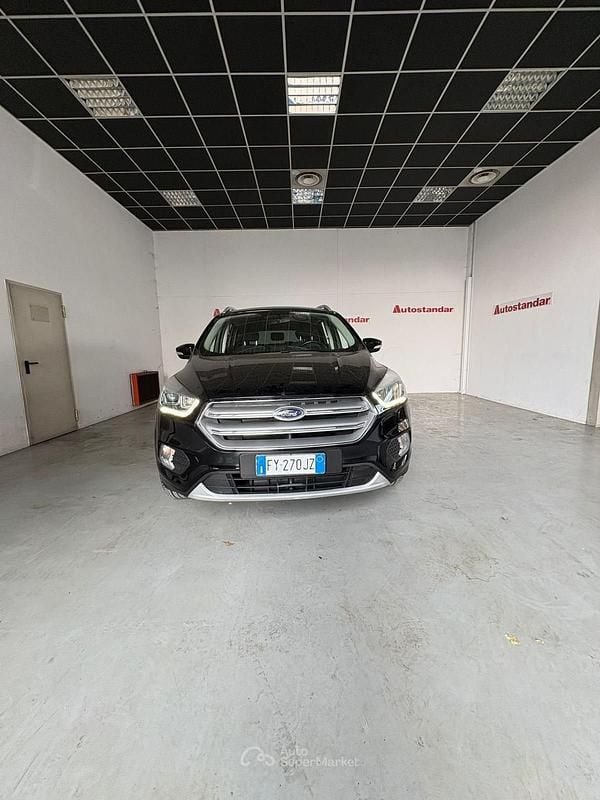 Usata Ford Kuga Titanium S 120 CV (88 kW) 2019 Nero SUV