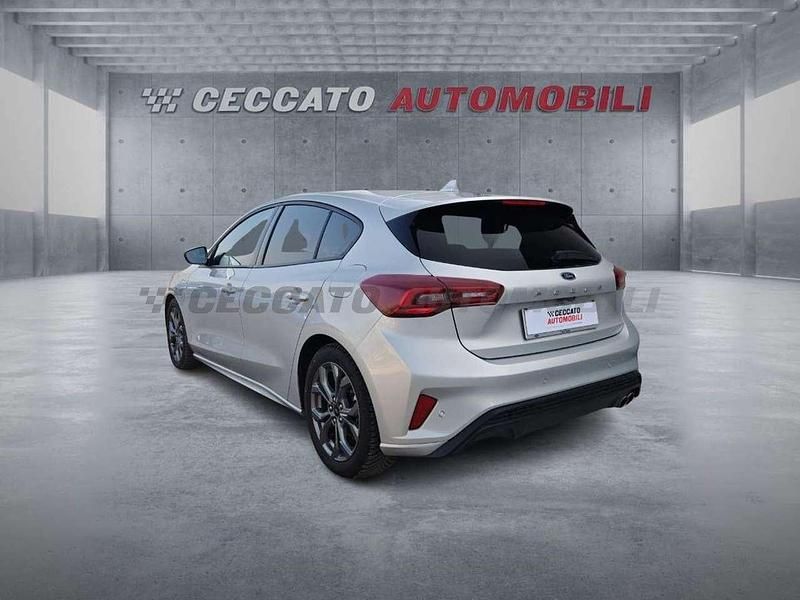 Usata Ford Focus ST-Line 116 CV (85 kW) 2025 Argento Utilitaria