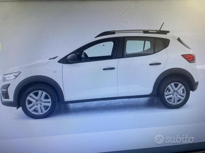 Usata Dacia Sandero Essentiel 100 CV (73 kW) 2023 Bianco Berlina