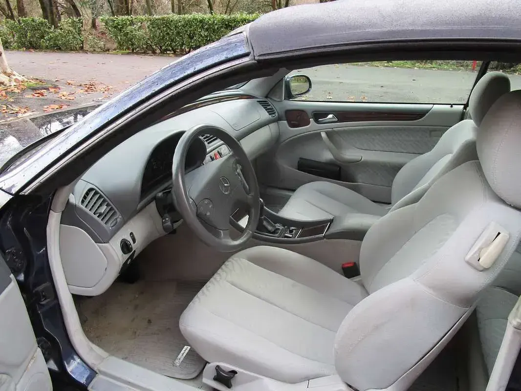 Usata Mercedes CLK200 Elegance 192 CV (141 kW) 2000 Blu/azzurro Cabrio