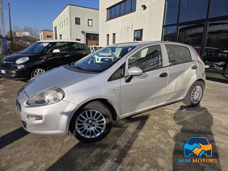 Usata Fiat Punto Street 75 CV (55 kW) 2015 Argento Berlina