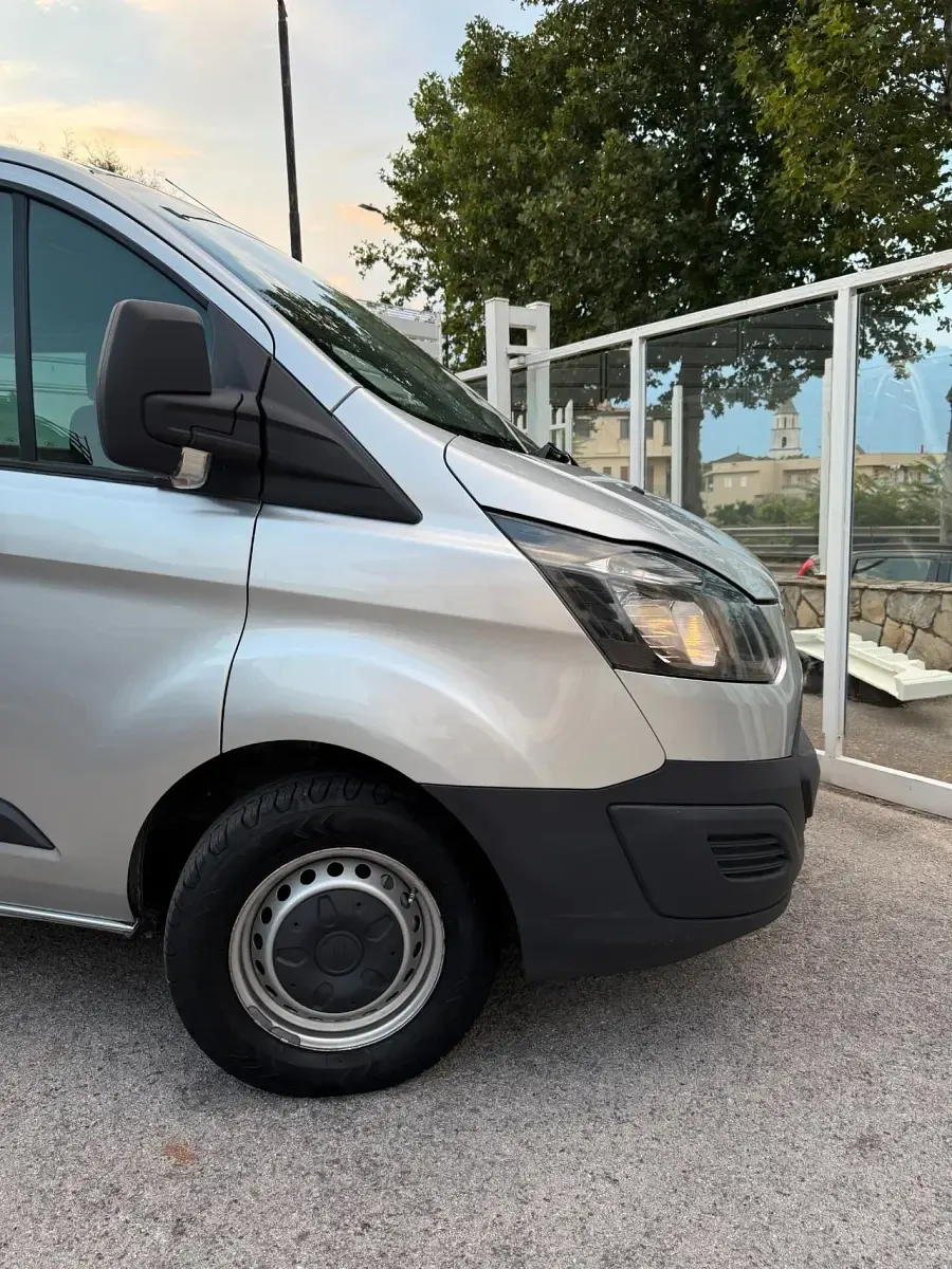 Usata Ford Transit Custom Trend 125 CV (91 kW) 2013 Grigio Berlina