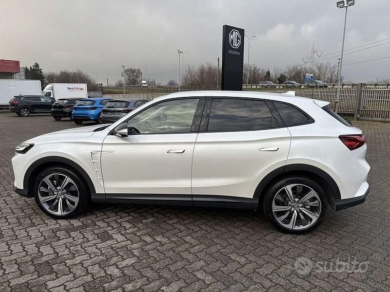 Usata MG Marvel R Luxury 64 kW (88 CV) 2023 Bianco SUV