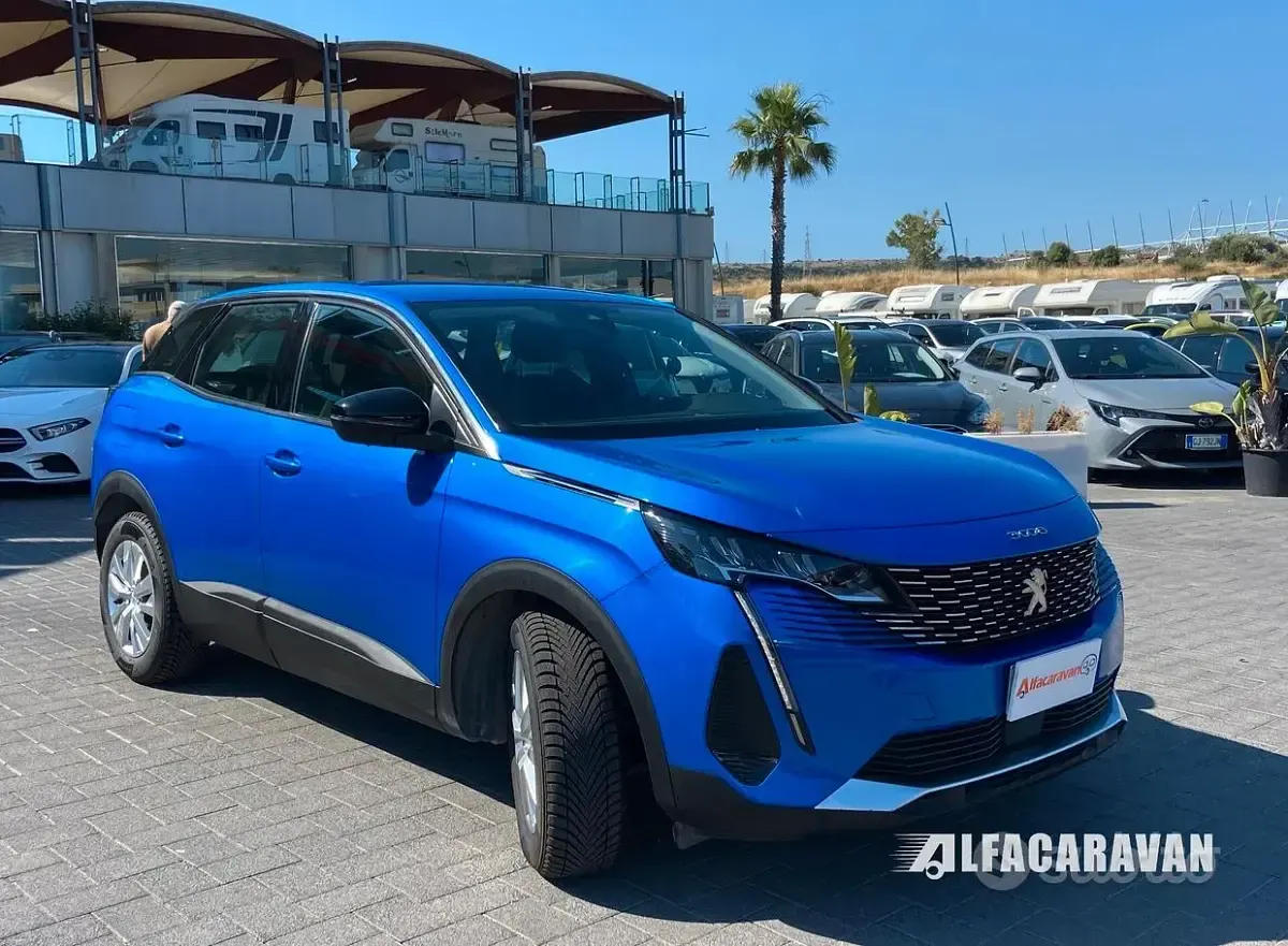 Usata Peugeot 3008 Active 131 CV (96 kW) 2022 Blu/azzurro SUV