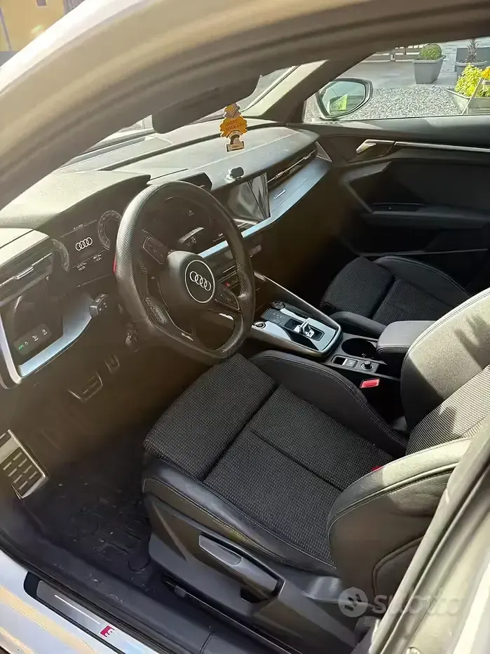 Usata Audi A3 116 CV (85 kW) 2021 Grigio Berlina