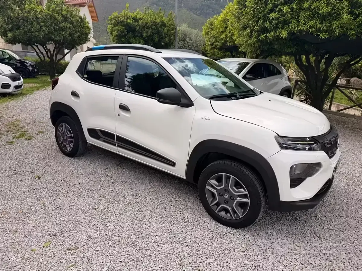 Usata Dacia Spring Comfort Plus 18 kW (25 CV) 2021 Bianco Utilitaria