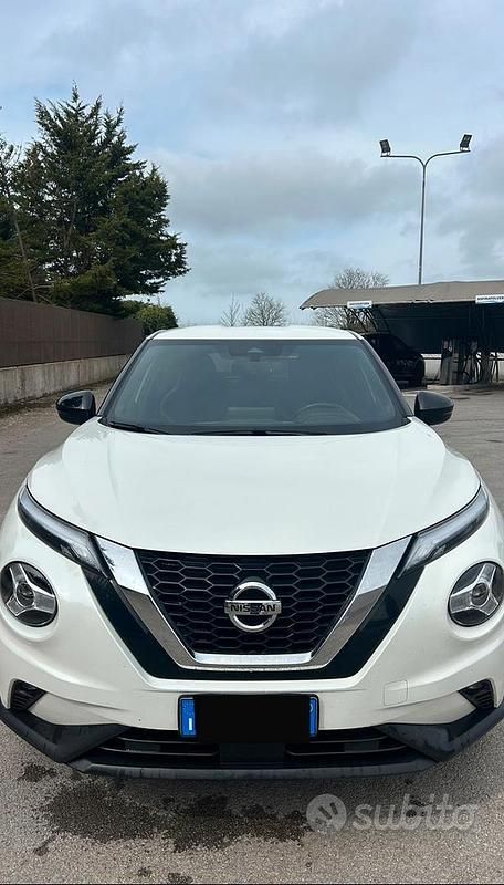 Usata Nissan Juke N-Connecta 114 CV (83 kW) 2020 Bianco SUV