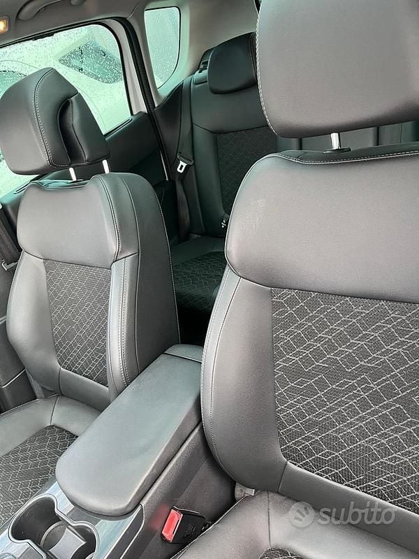 Usata Peugeot 3008 120 CV (88 kW) 2015 Bianco Station wagon
