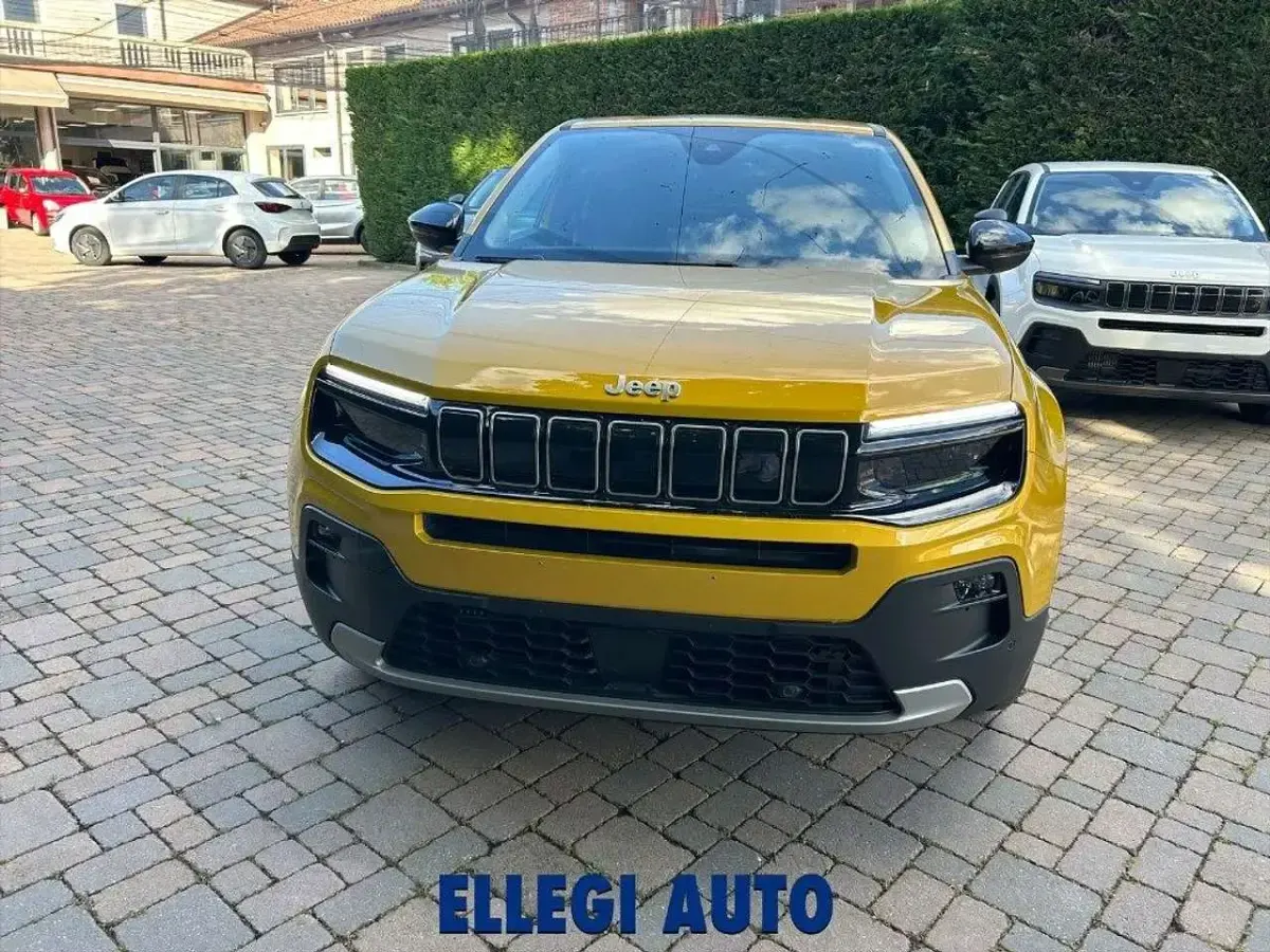 Nuova Jeep Avenger Summit 101 CV (74 kW) 2026 Sun SUV