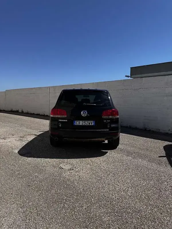 Begagnad VW Touareg Individual 224 HK (164 kW) 2005 SUV