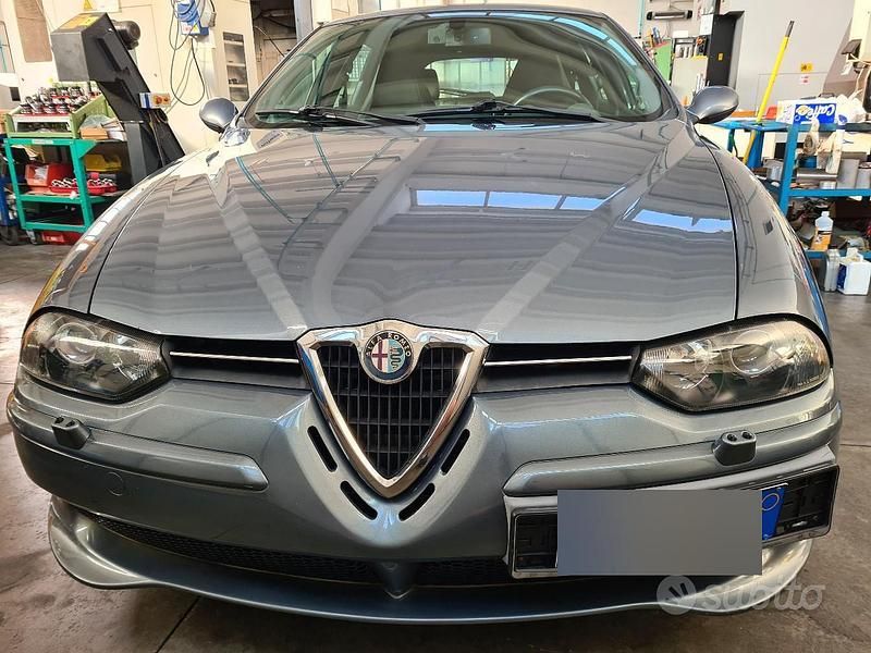 Begagnad Alfa Romeo 156 GTA 2002 Brun Kombi