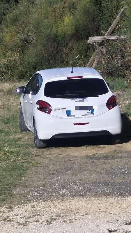 Usata Peugeot 208 Allure 82 CV (60 kW) 2018 Bianco Utilitaria