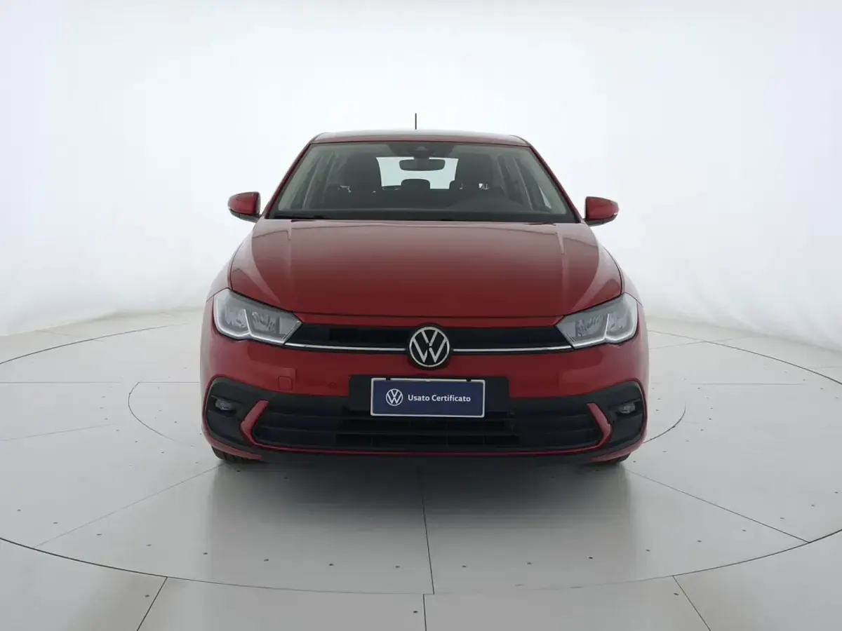 Usata VW Polo Life 80 CV (58 kW) 2023 Kings red metallizzato Utilitaria