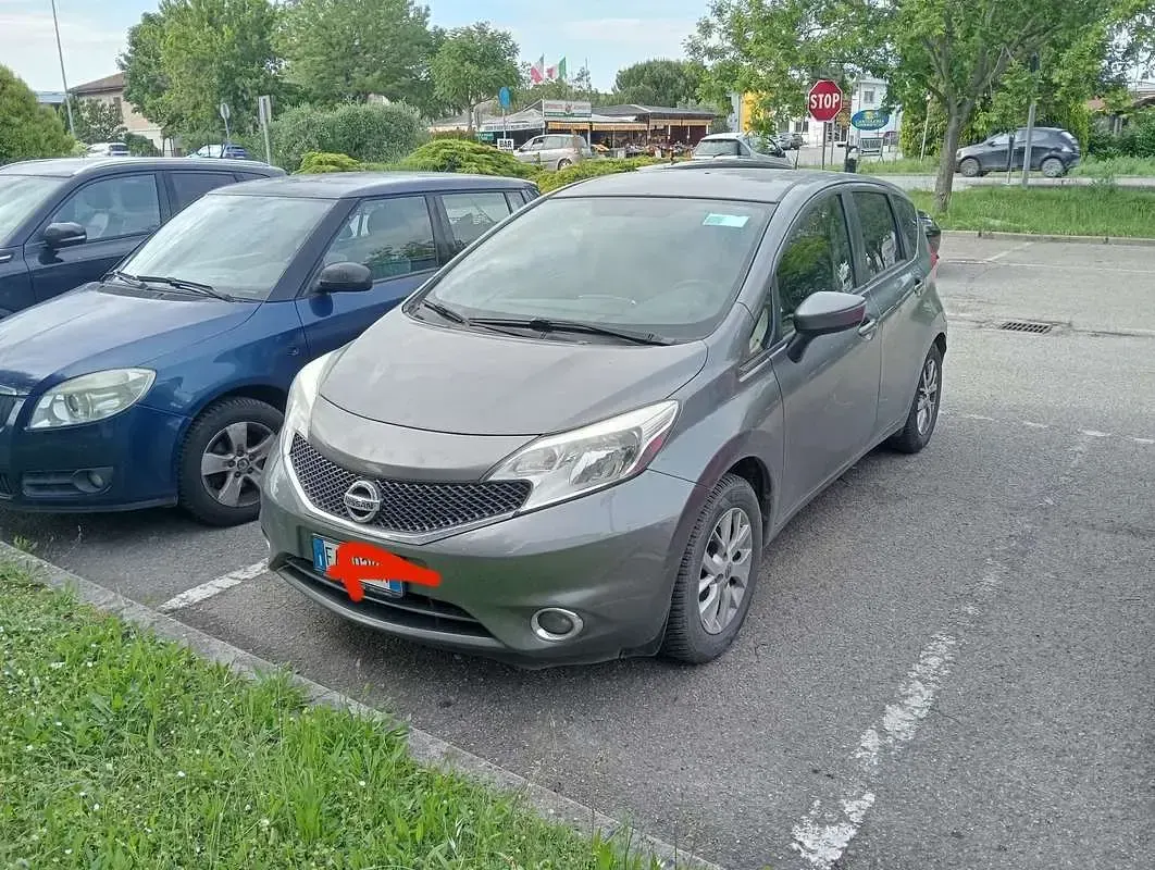 Używany Nissan Note Acenta 80 KM (58 kW) 2015 Szary Hatchback