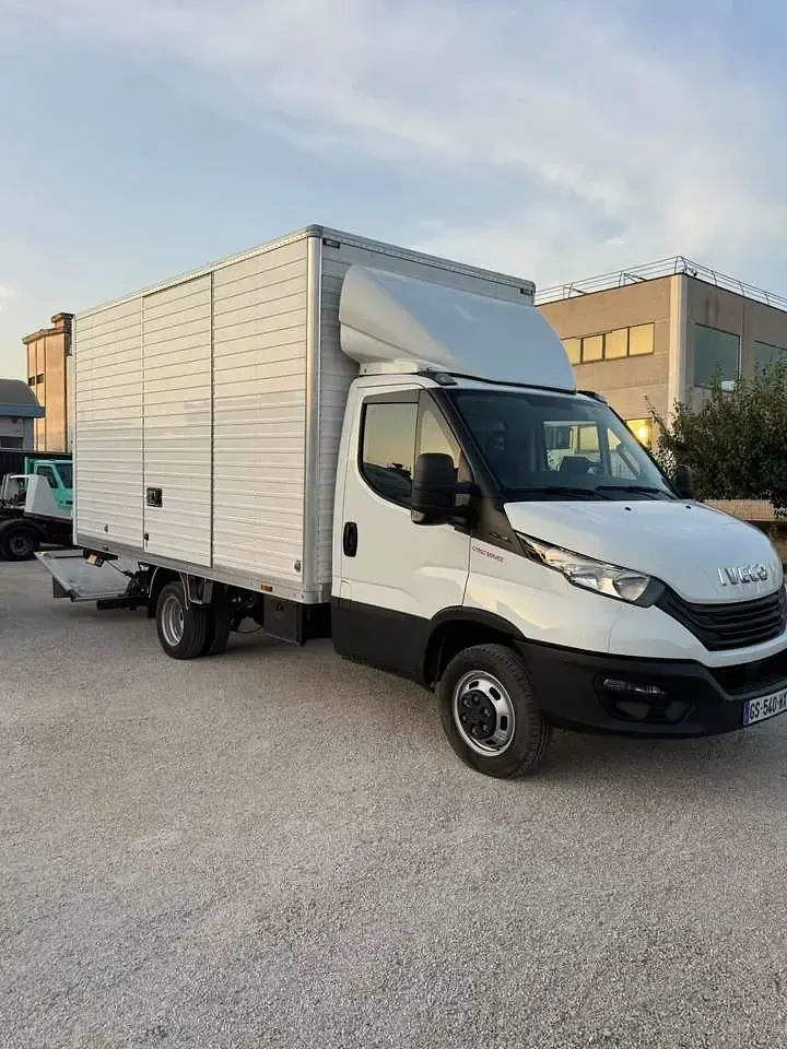 Usata Iveco Daily 160 CV (117 kW) 2023 Other