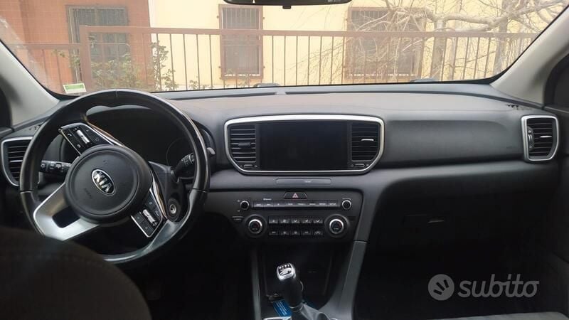 Usata Kia Sportage 132 CV (97 kW) 2020 Blu/azzurro SUV