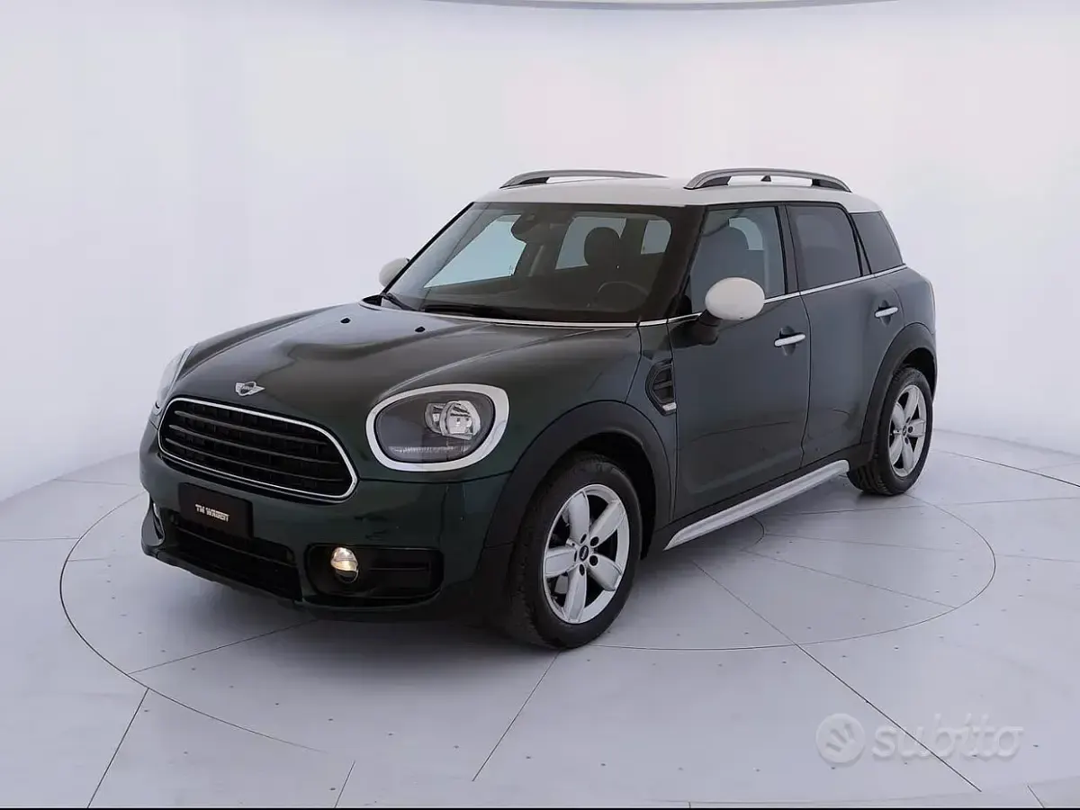 Usata Mini Cooper D Countryman 150 CV (110 kW) 2017 Verde SUV