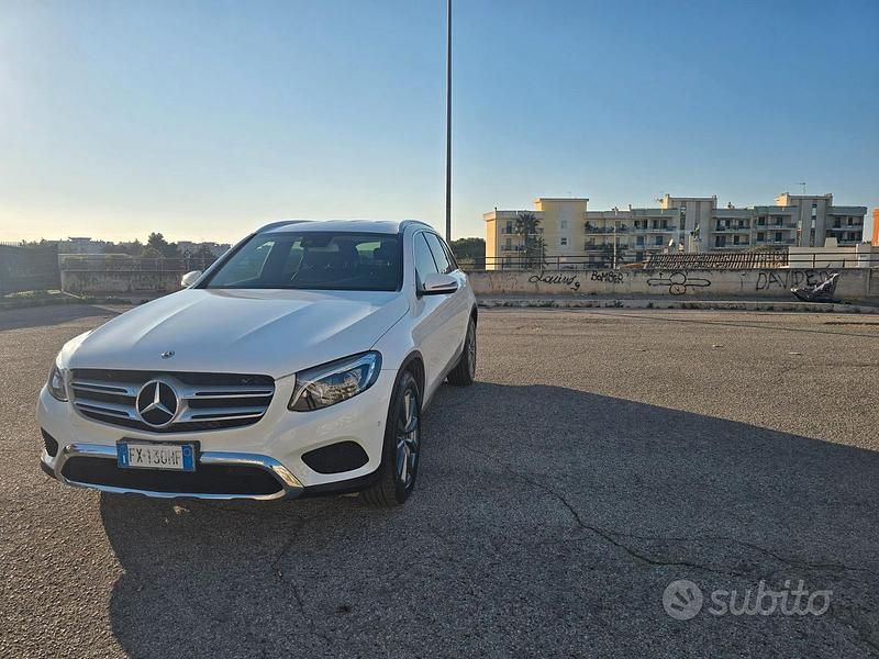 Usata Mercedes GLC250 204 CV (150 kW) 2019 Bianco SUV