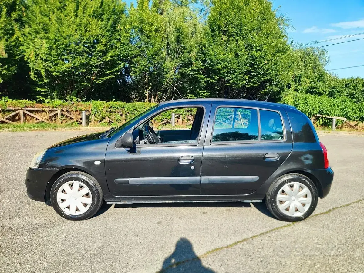 Usata Renault Clio II 58 CV (42 kW) 2009 Nero Berlina
