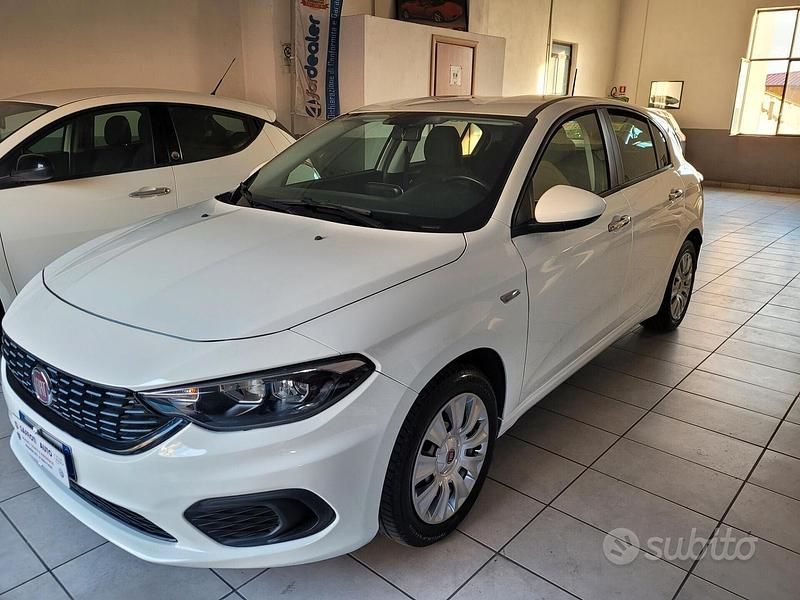 Usata Fiat Tipo Easy 95 CV (69 kW) 2019 Bianco Berlina