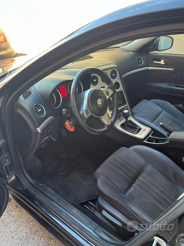 Second-hand Alfa Romeo 159 150 CP (110 kW) 2008 Negru Berlinǎ