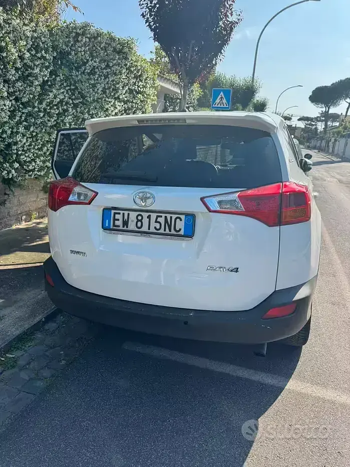 Usata Toyota RAV4 124 CV (91 kW) 2014 Bianco SUV