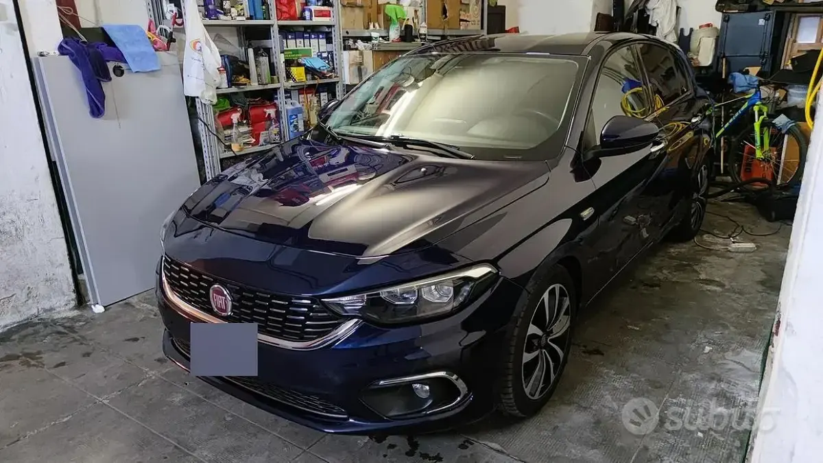 Usata Fiat Tipo Lounge 120 CV (88 kW) 2018 Blu Berlina