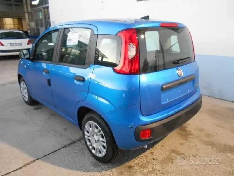 Nuova Fiat Panda 70 CV (51 kW) 2025 Bluazzurro Utilitaria