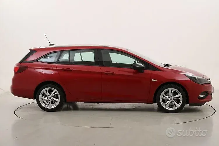 Begagnad Opel Astra GS Line 122 HK (89 kW) 2021 Röd Kombi