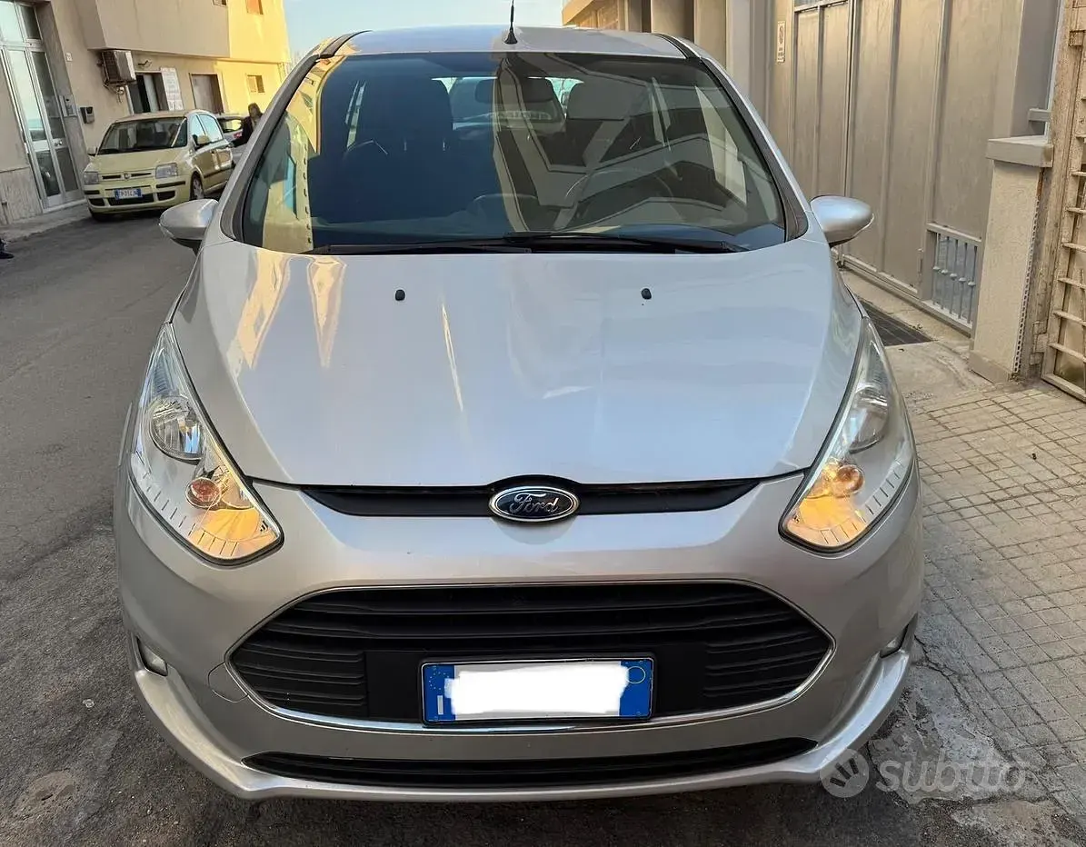 Usata Ford B-MAX Business Edition 75 CV (55 kW) 2017 Grigio Monovolume