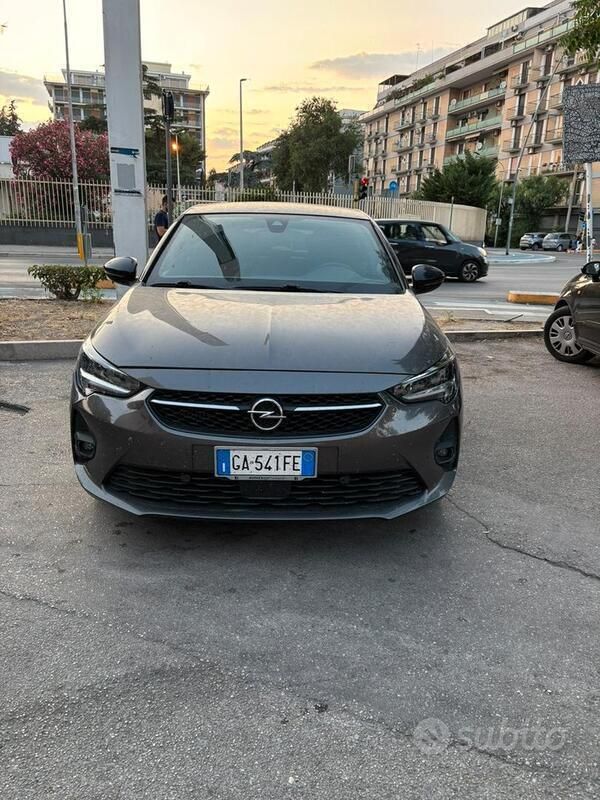 Usata Opel Corsa GS Line 102 CV (75 kW) 2020 Grigio Utilitaria